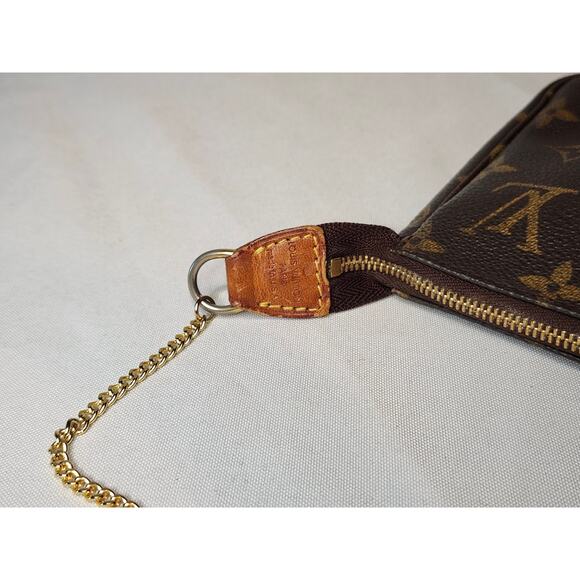 Louis Vuitton Monogram Pochette Accessoires SD0620 Brown Canvas Shoulder Bag - Picture 10 of 15